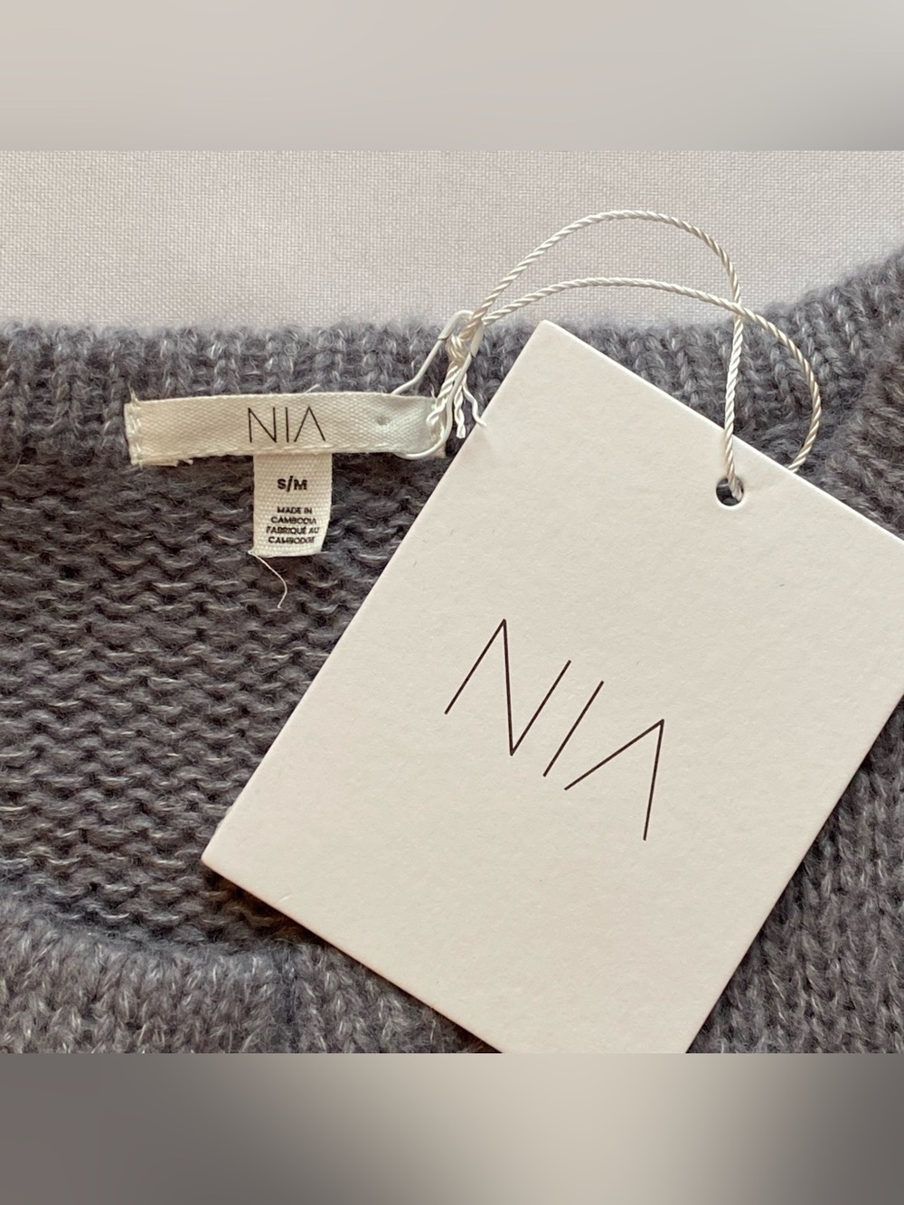 NWT Nia the Brand Grey Ariana Soft Girl Minimalist Cardigan Size Small/ Medium - Picture 11 of 14
